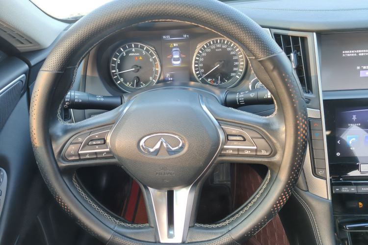 Used Infiniti Q50L 2018 2.0T Enjoyment Version China VI Standard Interior 2