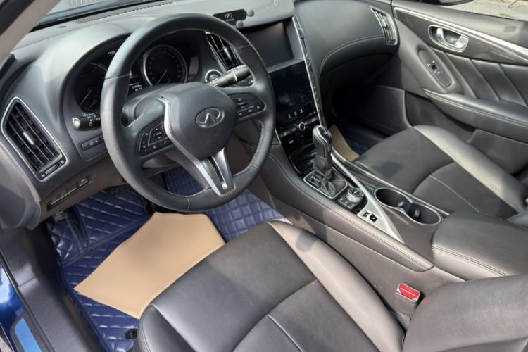Used Infiniti Q50L 2018 2.0T Comfort Edition China VI Standard Interior 3