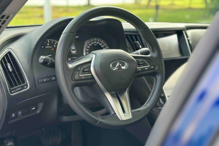 Used Infiniti Q50L 2018 2.0T Comfort Edition China VI Standard Interior 4