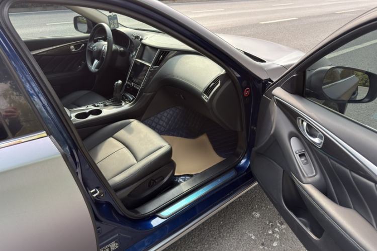 Used Infiniti Q50L 2018 2.0T Comfort Edition China VI Standard Interior 7