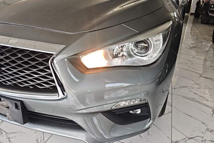 Used Infiniti Q50L 2018 2.0T Comfort Edition China VI Standard Left Front Headlight