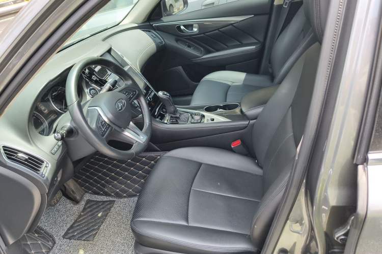Used Infiniti Q50L 2018 2.0T Comfort Edition China VI Standard Left Front Seat