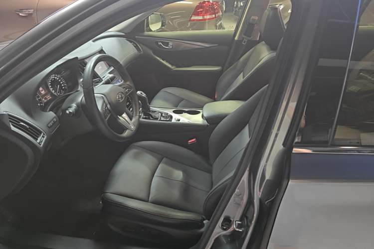 Used Infiniti Q50L 2018 2.0T Enjoyment Version China VI Standard Left Front Seat