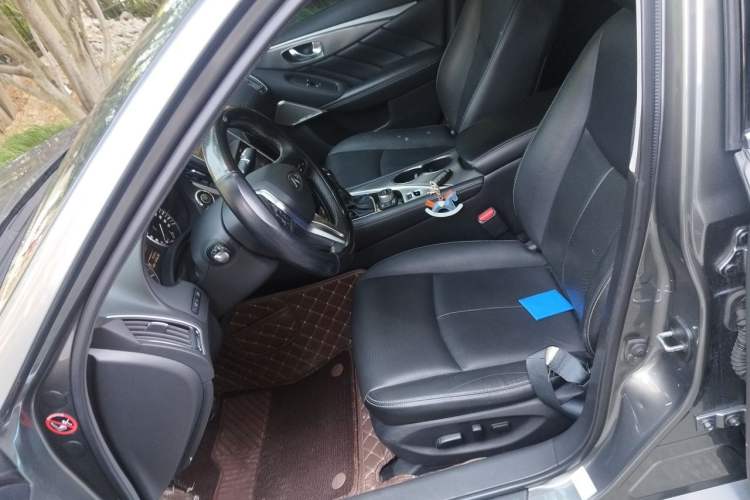 Used Infiniti Q50L 2018 2.0T Enjoyment Edition China V standard Left Front Seat
