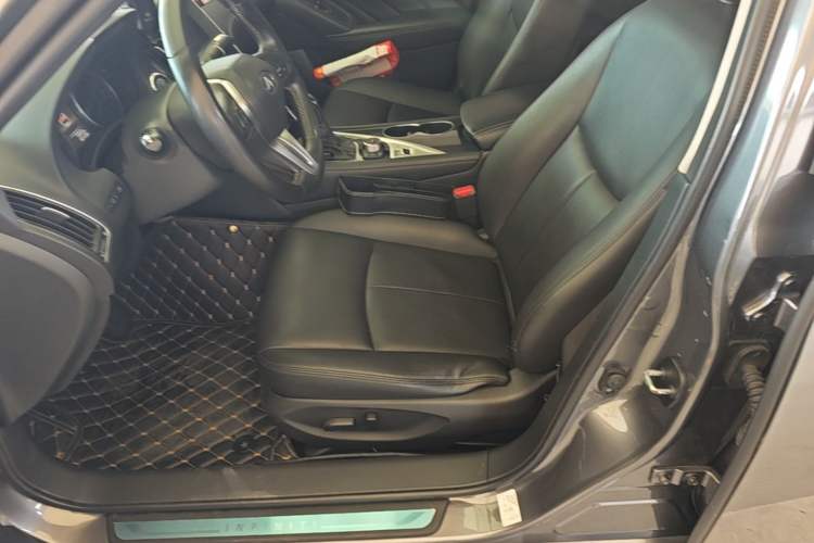 Used Infiniti Q50L 2018 2.0T Comfort Edition China VI Standard Left Front Seat