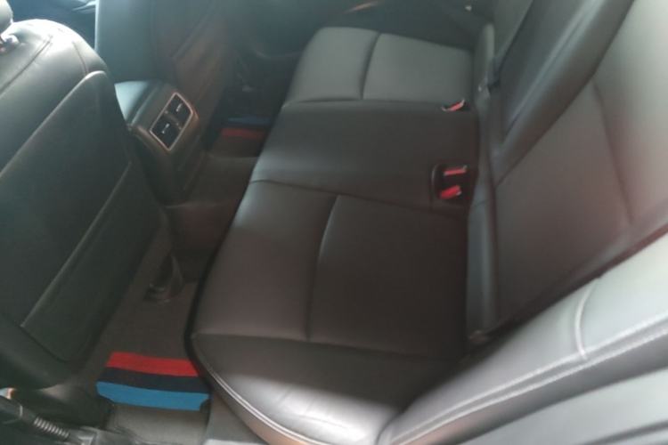 Used Infiniti Q50L 2018 2.0T Enjoyment Version China VI Standard Left Rear Seat