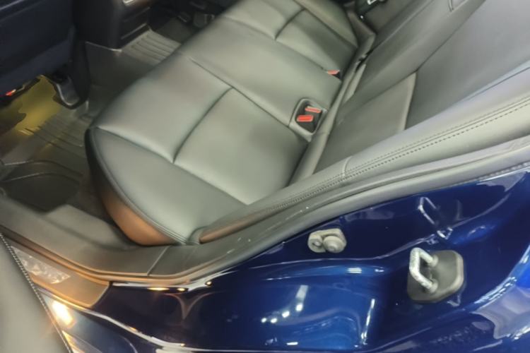Used Infiniti Q50L 2018 2.0T Comfort Edition China VI Standard Left Rear Seat