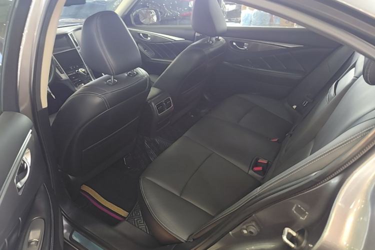 Used Infiniti Q50L 2018 2.0T Enjoyment Version China VI Standard Left Rear Seat