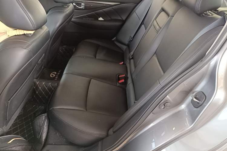 Used Infiniti Q50L 2018 2.0T Comfort Edition China VI Standard Left Rear Seat