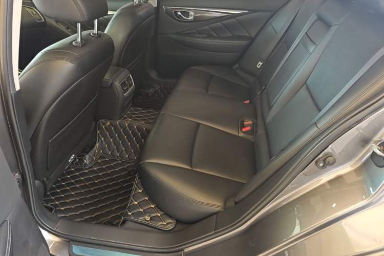 Used Infiniti Q50L 2018 2.0T Comfort Edition China VI Standard Left Rear Seat
