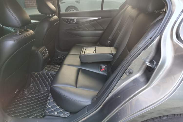 Used Infiniti Q50L 2018 2.0T Comfort Edition China VI Standard Left Rear Seat