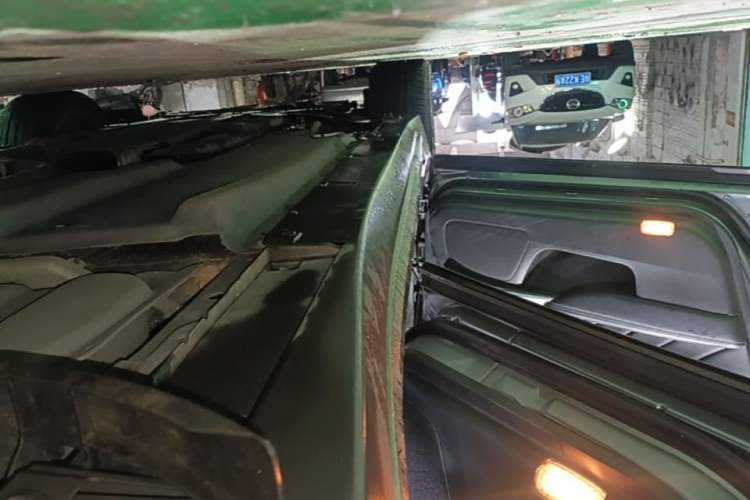 Used Infiniti Q50L 2018 2.0T Enjoyment Version China VI Standard Left Side Sill