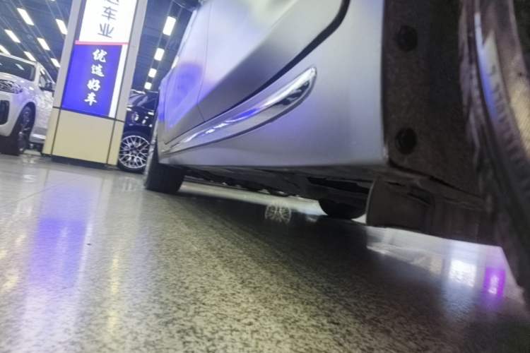 Used Infiniti Q50L 2018 2.0T Comfort Edition China VI Standard Left Side Sill