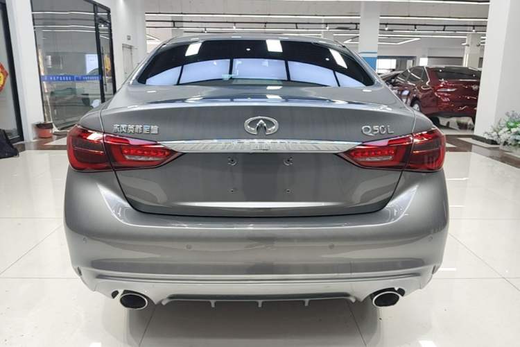 Used Infiniti Q50L 2018 2.0T Enjoyment Version China VI Standard Rear