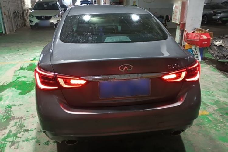 Used Infiniti Q50L 2018 2.0T Enjoyment Version China VI Standard Rear