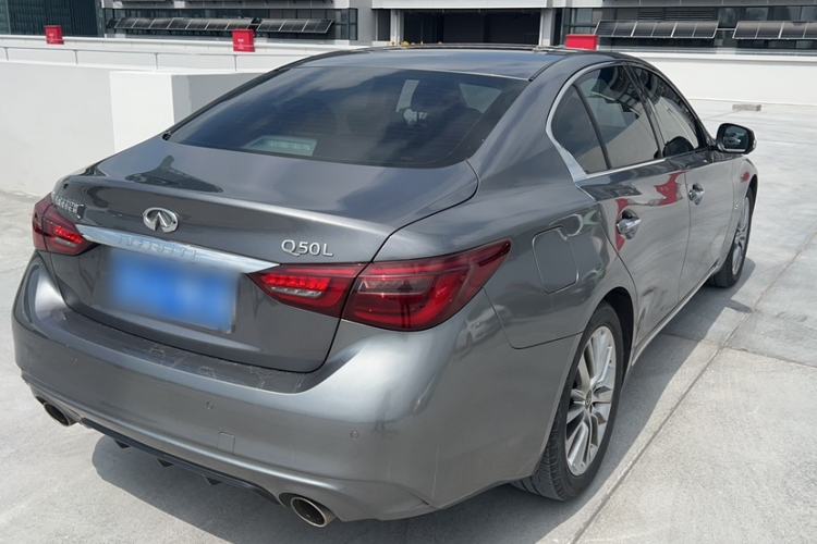 Used Infiniti Q50L 2018 2.0T Enjoyment Version China VI Standard Rear