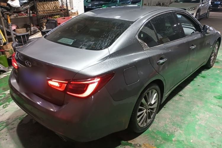 Used Infiniti Q50L 2018 2.0T Enjoyment Version China VI Standard Rear Right 45 Deg