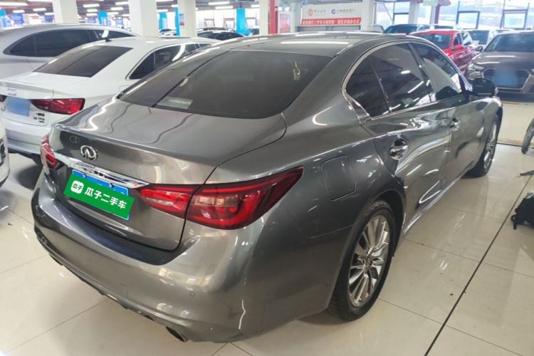 Used Infiniti Q50L 2018 2.0T Enjoyment Version China VI Standard Rear Right 45 Deg
