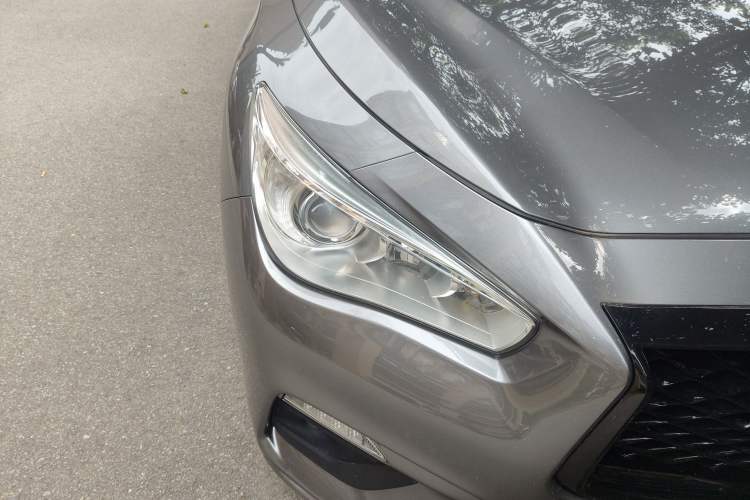 Used Infiniti Q50L 2018 2.0T Comfort Edition China VI Standard Right Front Headlight