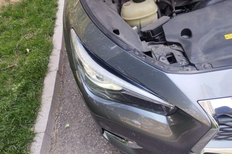 Used Infiniti Q50L 2018 2.0T Enjoyment Edition China V standard Right Front Headlight
