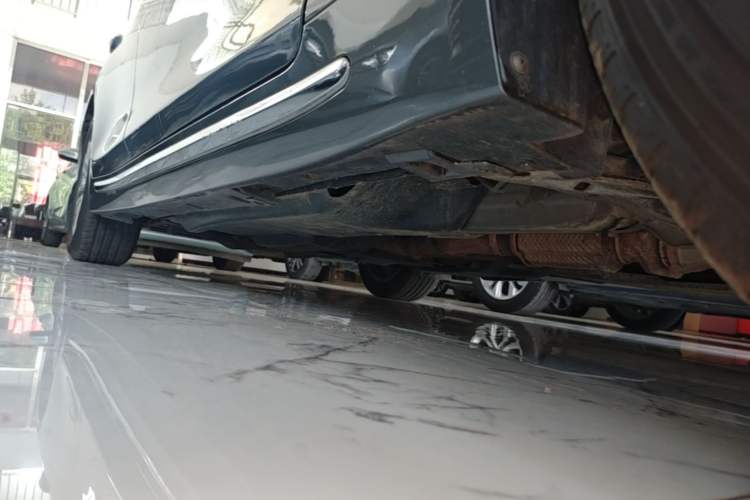 Used Infiniti Q50L 2018 2.0T Comfort Edition China VI Standard Right Side Sill