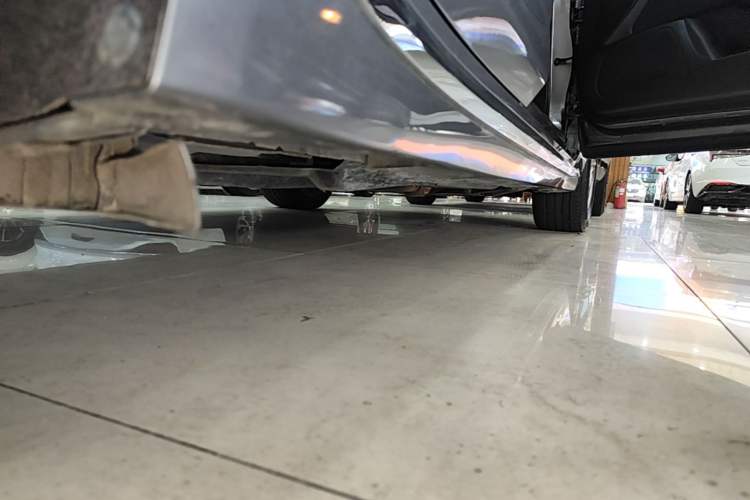 Used Infiniti Q50L 2018 2.0T Enjoyment Version China VI Standard Right Side Sill