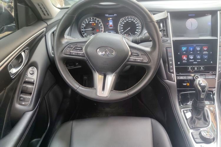 Used Infiniti Q50L 2018 2.0T Comfort Edition China VI Standard Steering Wheel