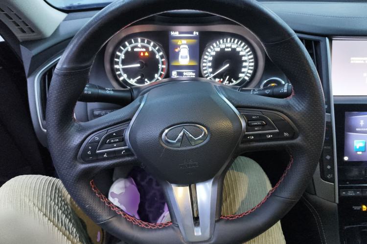 Used Infiniti Q50L 2018 2.0T Enjoyment Version China V Standard Steering Wheel