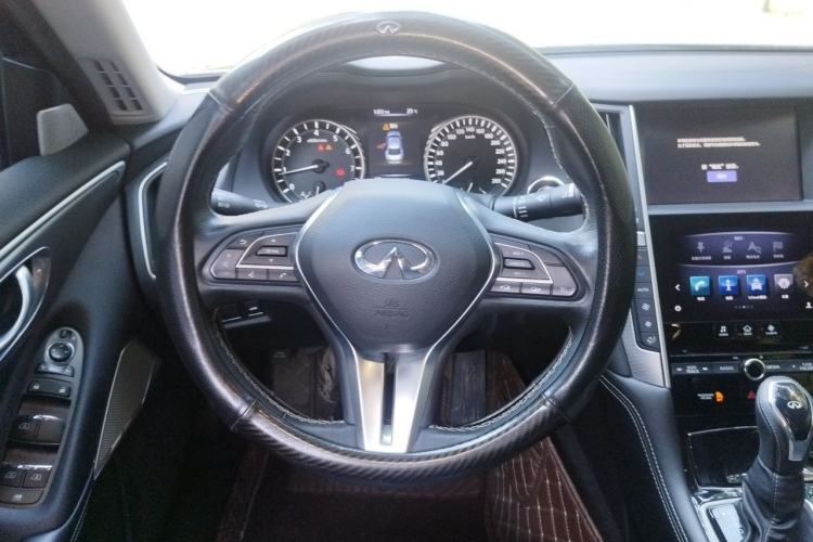 Used Infiniti Q50L 2018 2.0T Enjoyment Edition China V standard Steering Wheel