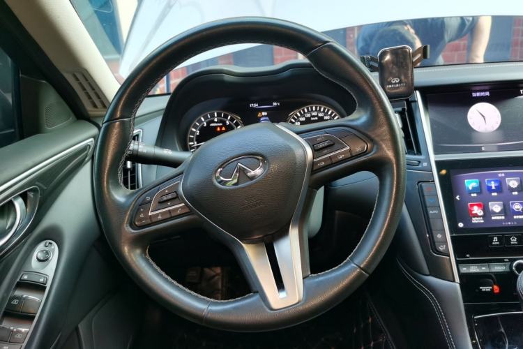 Used Infiniti Q50L 2018 2.0T Comfort Edition China VI Standard Steering Wheel