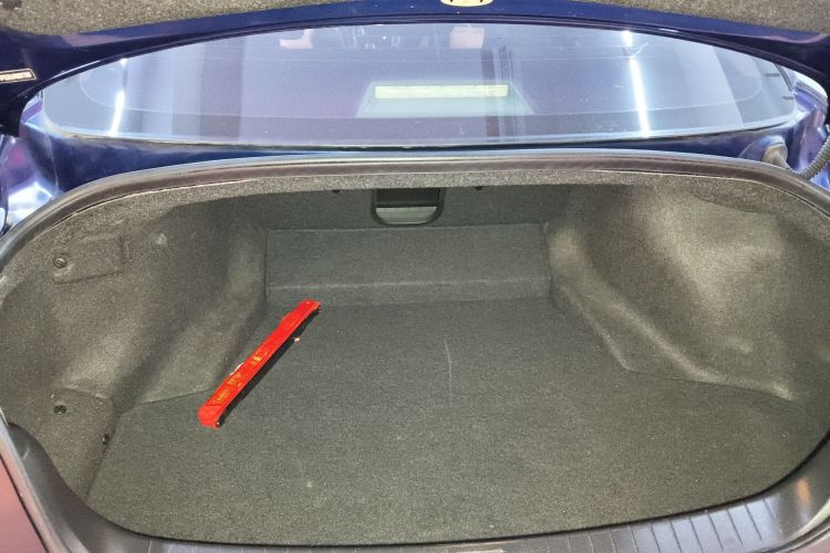 Used Infiniti Q50L 2018 2.0T Enjoyment Version China V Standard Trunk