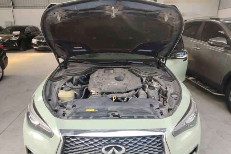 Used Infiniti Q50L 2018 2.0T Enjoyment Edition China V standard Engine Bay