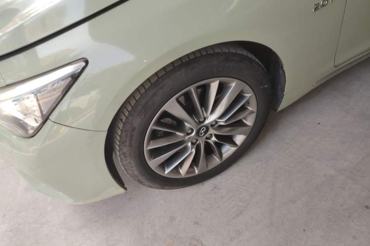 Used Infiniti Q50L 2018 2.0T Enjoyment Edition China V standard Left Front Wheel Hub
