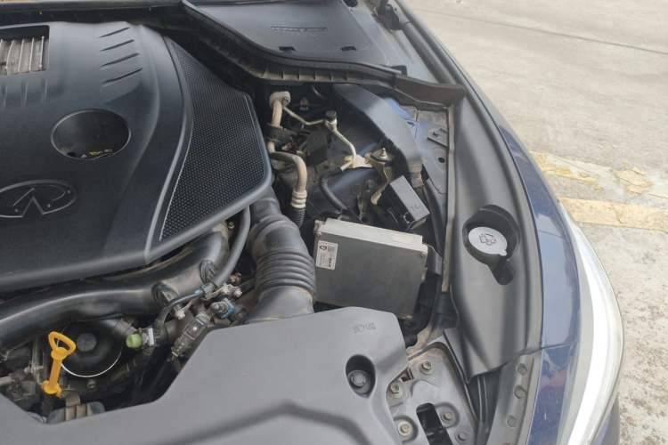 Used Infiniti Q50L 2018 2.0T Elite Sport Version China V Standard Engine Bay Left