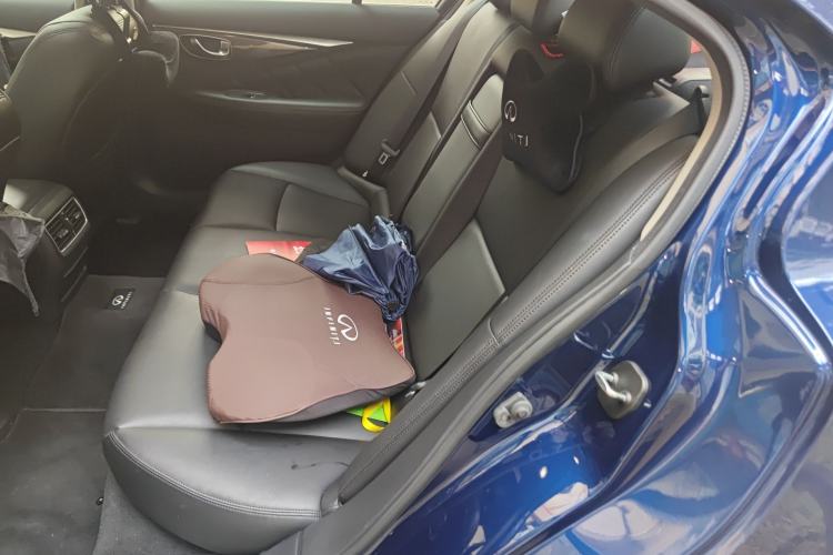 Used Infiniti Q50L 2018 2.0T Comfort Edition China VI Standard Left Rear Seat