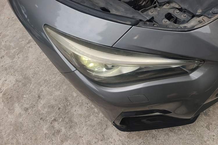 Used Infiniti Q50L 2018 2.0T Enjoyment Edition China V standard Right Front Headlight