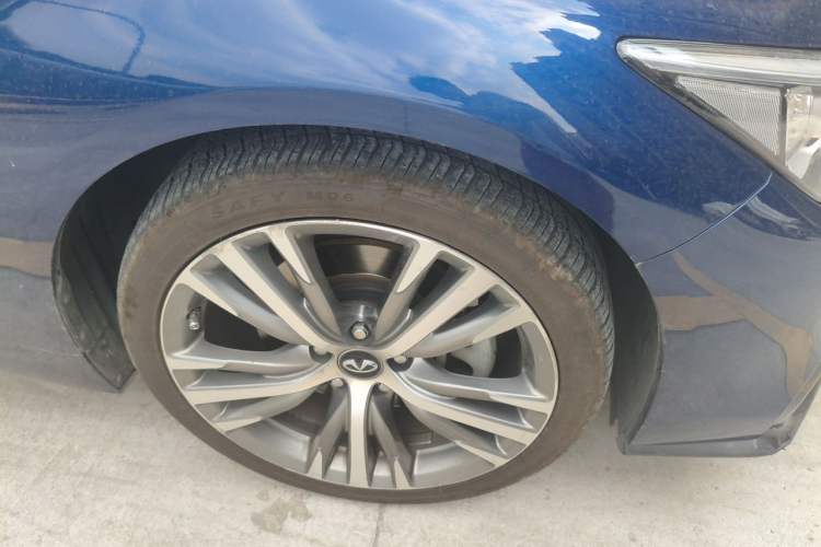 Used Infiniti Q50L 2018 2.0T Elite Sport Version China V Standard Right Front Wheel Hub