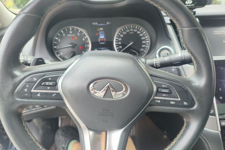 Used Infiniti Q50L 2018 2.0T Elite Sport Version China V Standard Steering Wheel
