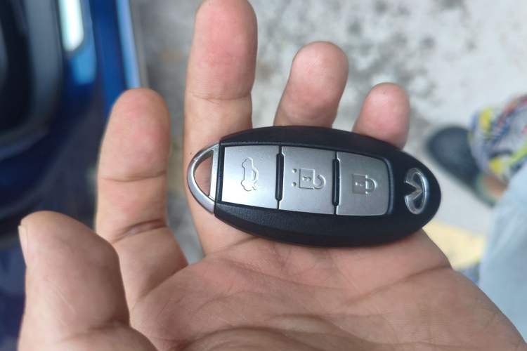Used Infiniti Q50L 2018 2.0T Elite Sport Version China V Standard Vehicle Key