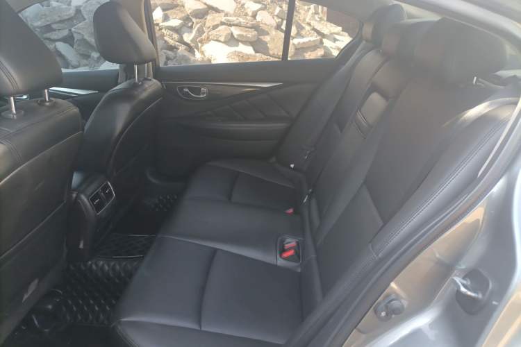 Used Infiniti Q50L 2018 2.0T Comfort Edition China VI Standard Left Rear Seat