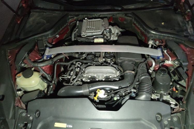 Used Infiniti Q50L 2018 2.0T Enjoyment Edition China V standard Engine Bay