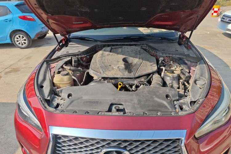 Used Infiniti Q50L 2018 2.0T Comfort Edition China V Standard Engine Bay
