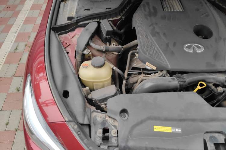 Used Infiniti Q50L 2018 2.0T Elite Sport Version China V Standard Engine Bay Right