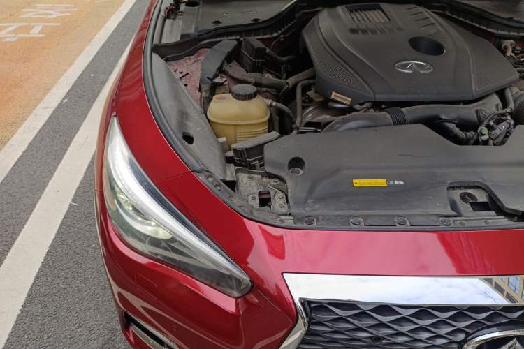 Used Infiniti Q50L 2018 2.0T Enjoyment Edition China V standard Engine Bay Right