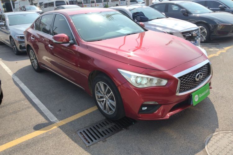 Used Infiniti Q50L 2018 2.0T Comfort Edition China VI Standard Front Right 45 Deg