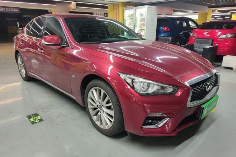 Used Infiniti Q50L 2018 2.0T Enjoyment Version China VI Standard Front Right 45 Deg