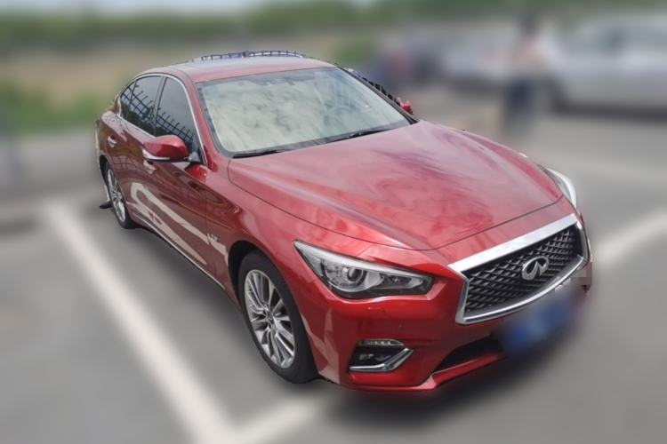 Used Infiniti Q50L 2018 2.0T Enjoyment Version China VI Standard Front Right 45 Deg
