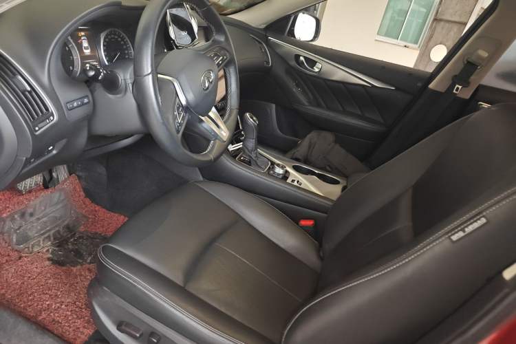 Used Infiniti Q50L 2018 2.0T Enjoyment Version China VI Standard Left Front Seat