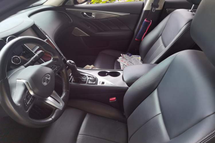 Used Infiniti Q50L 2018 2.0T Enjoyment Edition China V standard Left Front Seat