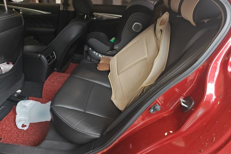 Used Infiniti Q50L 2018 2.0T Enjoyment Version China VI Standard Left Rear Seat